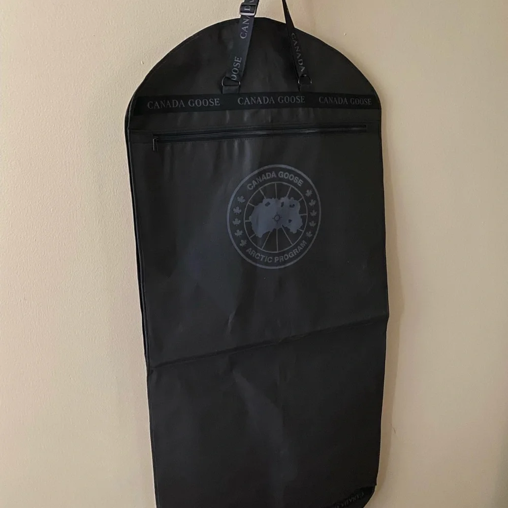 Canada Goose Garment Bag